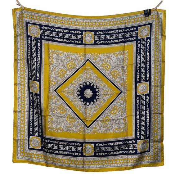 Luxury Versace silk scarf 35" square yellow gold navy cream baroque design NWOT - Picture 14 of 16